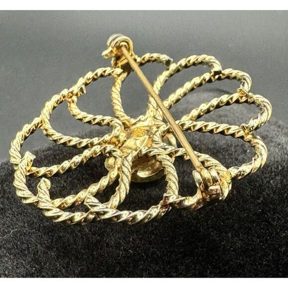 Vintage Jewelry Gold Tone Round Twist Flower Rose Faux Pear Rose Brooch Pin - Picture 4 of 6